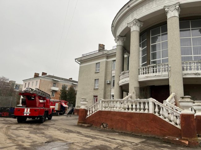 На Волині горів палац культури. ФОТО, ВІДЕО