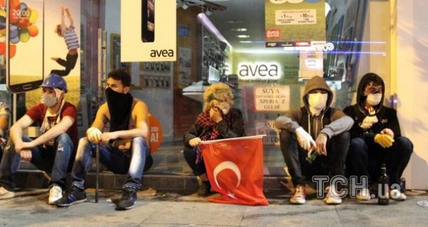 Сутички в Стамбулі. ФОТО