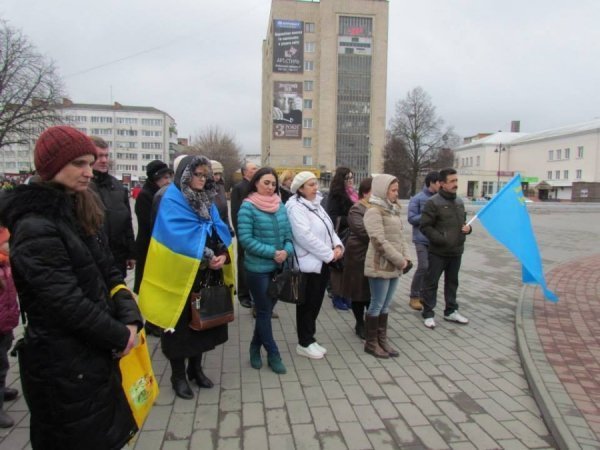 Кримські татари Волині провели акцію проти окупації Криму. ФОТО
