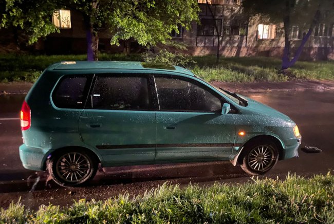У Луцьку 19-річна дівчина на Mitsubishi збила чоловіка. ФОТО