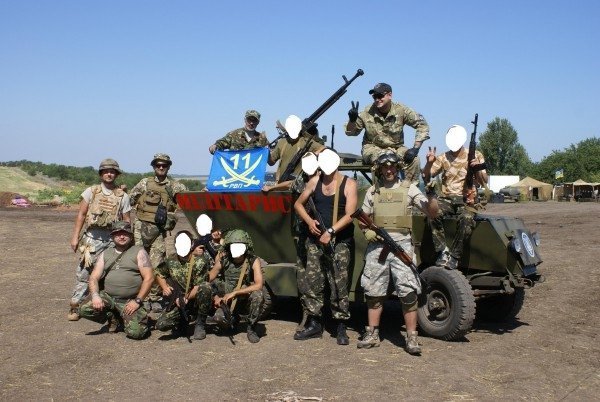 Українським військовим подарували саморобний броньовик . ФОТО