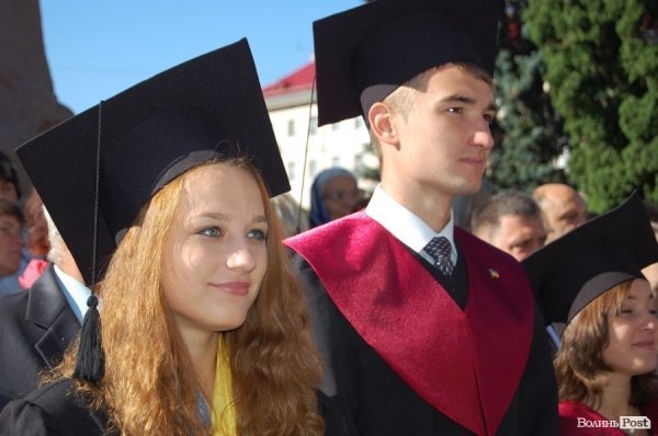 У Луцьку – посвята в студенти «європейського» вишу. ФОТО