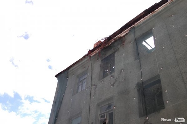 «Будинок-привид» в центрі Луцька хочуть ремонтувати. ФОТО