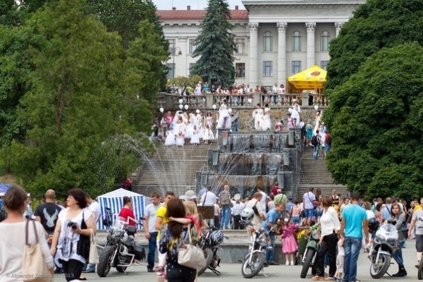 Переможці Параду наречених в Луцьку. ФОТО