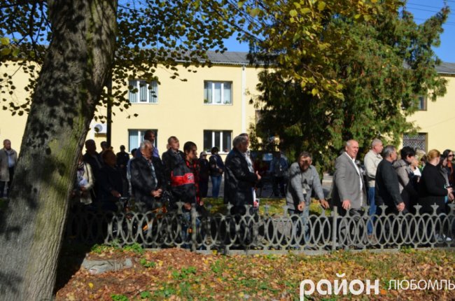 З піснями і подяками: як у Любомлі вшановували захисників України