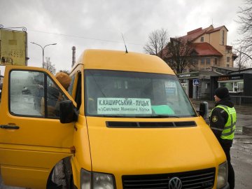 Водія, який відмовився везти військових у Маневичах, перевірила трансбезпека