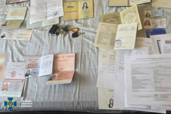 Воювала проти України: СБУ на Волині затримала жінку з Донеччини, яка хотіла зробити закордонний паспорт