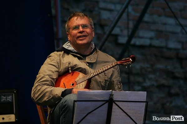 У Луцьку дощ відлякав відвідувачів джаз-фесту. ФОТО