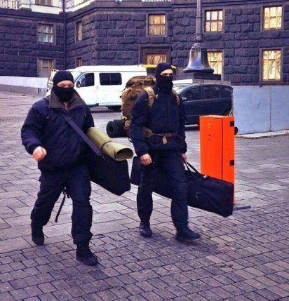 Війна на вулицях Києва. ФОТО