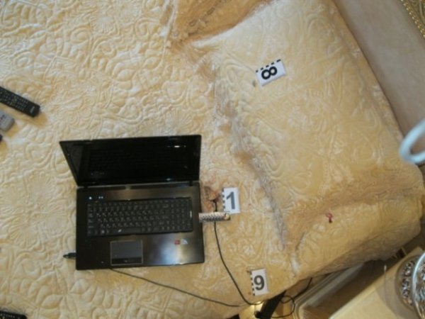 Опублікували фото з місця вибуху в будинку кримського олігарха