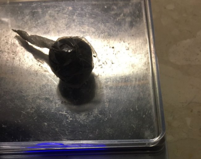 В «Устилузі» у водія буса виявили наркотики. ФОТО