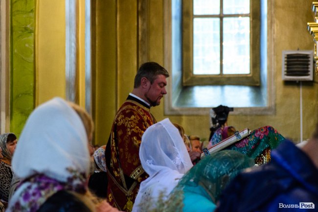 Як лучани на Маковія святили трави та мед. ФОТОРЕПОРТАЖ