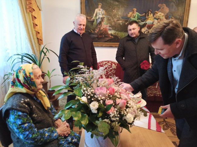 На Волині остання зв'язкова УПА відсвяткувала 95-річчя. ФОТО