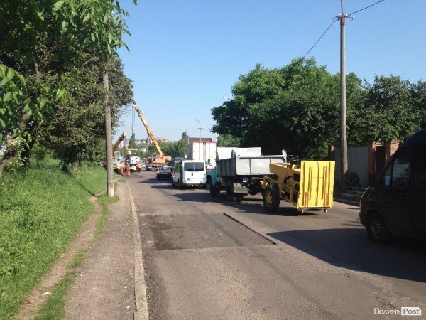 У Луцьку перекрили дорогу. ФОТО