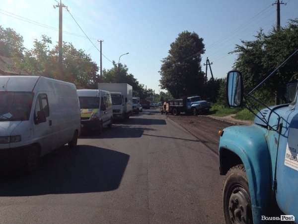 У Луцьку перекрили дорогу. ФОТО