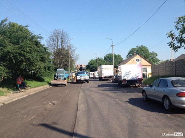 У Луцьку перекрили дорогу. ФОТО