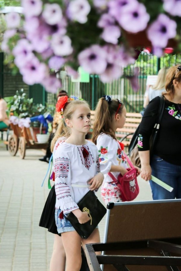 Гостей у вишиванках в Луцький зоопарк впускали безкоштовно. ФОТО