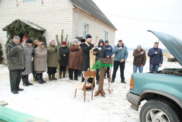 Волиняни пожертвували два авто мобілізованим бійцям. ФОТО