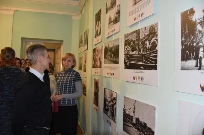 У Луцьку відкрили виставку про сіамську принцесу. ФОТО