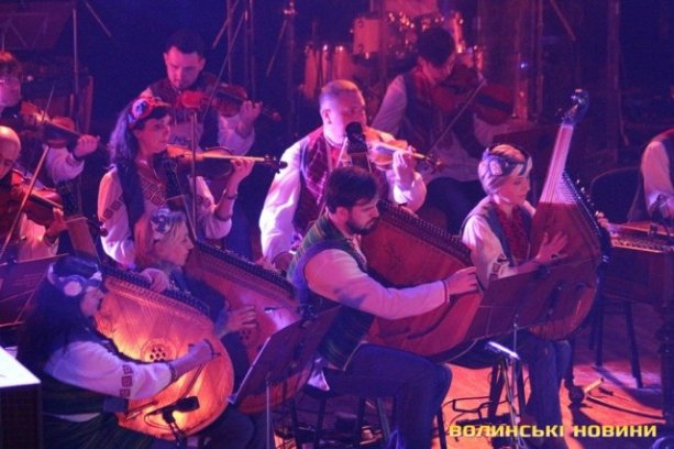 Запальний Олег Скрипка «підірвав» луцьку публіку. ФОТО. ВІДЕО