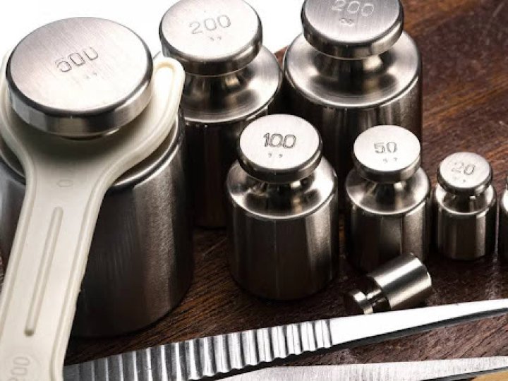 Електронні ваги на виробництві: точність, що впливає на прибуток