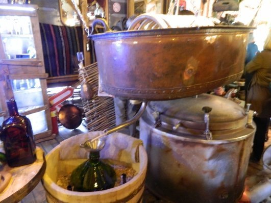 Відкрився перший в Україні  музей самогону. ФОТО