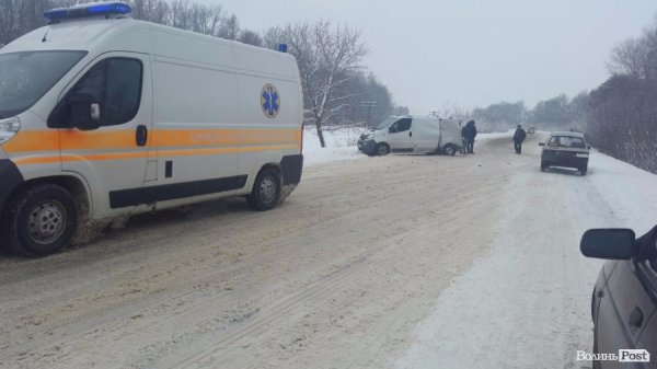 На Волині в ДТП постраждали п'ятеро людей ФОТО ВІДЕО^