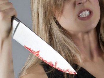 На Волині жінка під час сварки ножем вдарила свого чоловіка