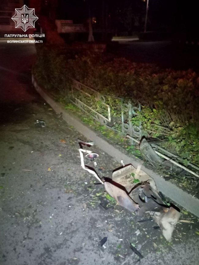 У Ковелі Volkswagen влетів у дорожнє огородження