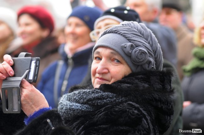 Обличчя різдвяних гулянь у центрі Луцька. ФОТО