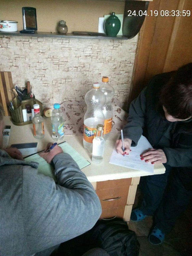 У Луцьку викрили підпільну «наливайку», де жінка торгувала сурогатом