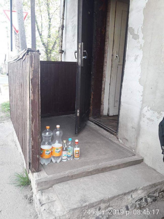 У Луцьку викрили підпільну «наливайку», де жінка торгувала сурогатом