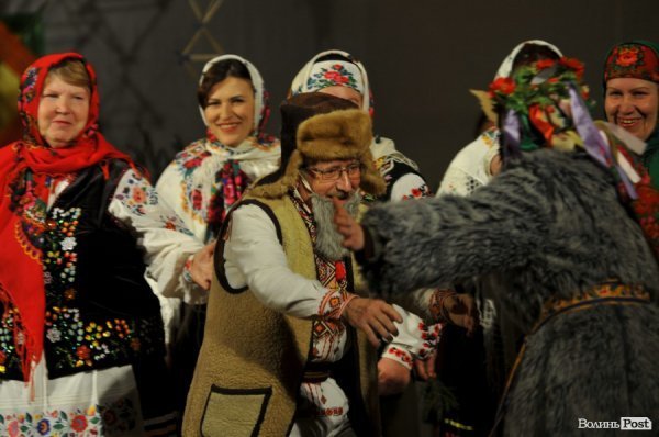 Фото з фестивалю вертепів у Луцьку