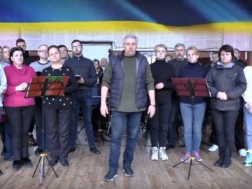 «Ми нікуди не втекли», – художній керівник Волинського народного хору