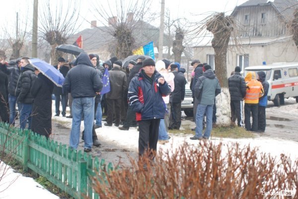 Пікет під судом