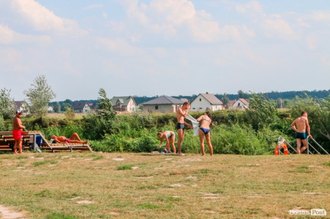 Стир, фонтани і вуличні душі: як у Луцьку рятуються від спеки. ФОТО