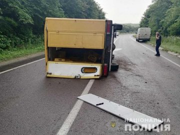 Смертельна аварія на Рівненщині: за кермом буса перебував 24-річний лучанин