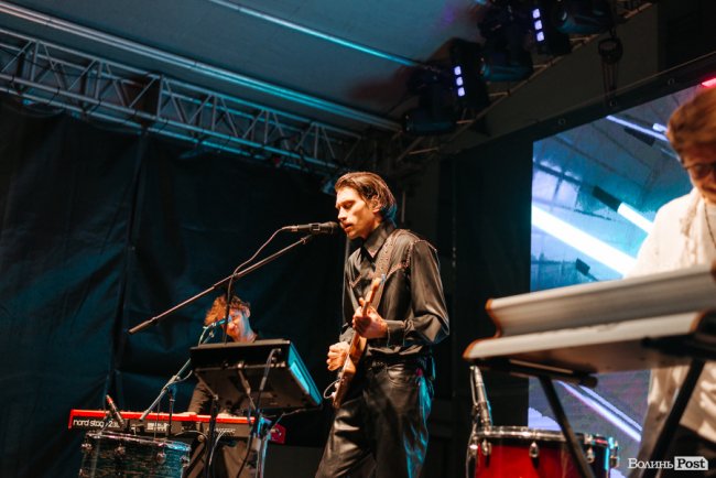 Розкриття таємниці, подарунки та KADNAY «на десерт»: як на «Супернові» веселилися «добрі сусіди». ФОТОРЕПОРТАЖ*