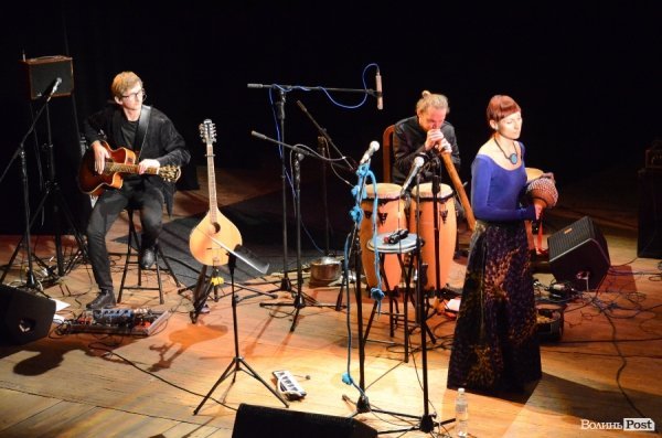 Польський джазовий гурт заспівав у Луцьку колядки.ФОТО