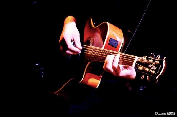 Польський джазовий гурт заспівав у Луцьку колядки.ФОТО