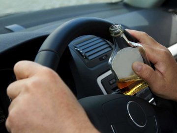 У Луцьку п'яний водій спричинив аварію та втік