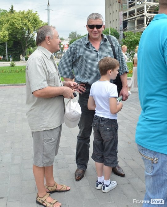 Луцьк вийшов на віче - захищати мову. ФОТО