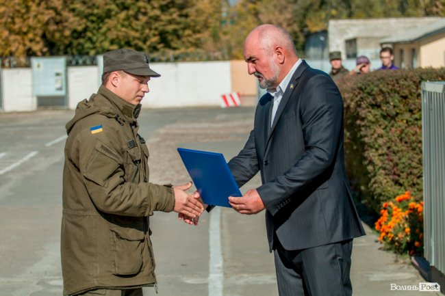 У Луцьку з Днем захисника України привітали нацгвардійців. ФОТО