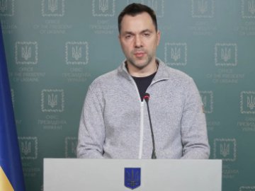 Окупанти завдали ракетного удару по луцькому аеродрому, щоб помститися, – Арестович 