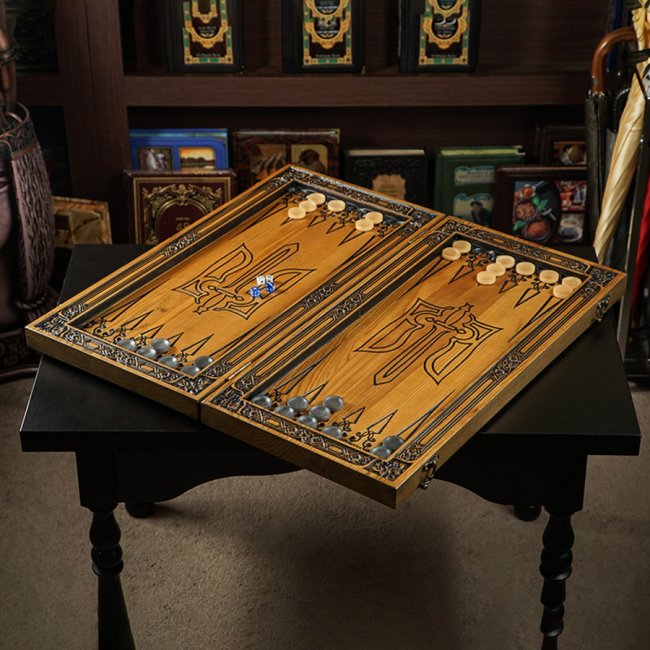 Нарди — чудовий подарунок для дорослих і дітей*