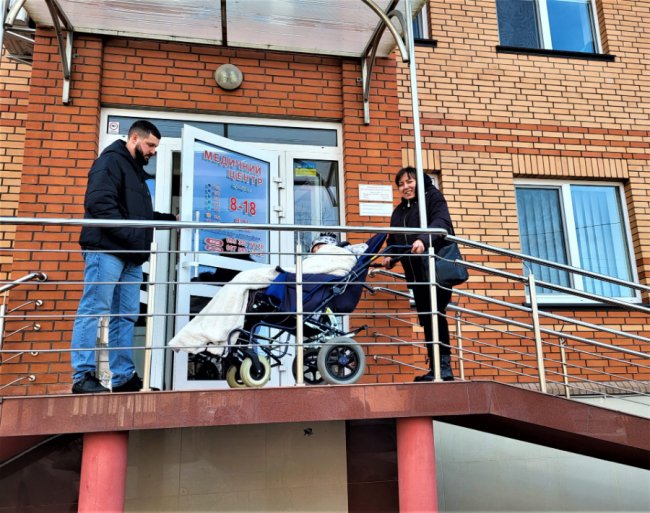 У місті на Волині запрацювало соціальне таксі для людей з інвалідністю. ФОТО