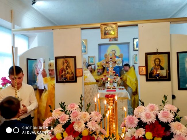 У селі на Волині прихильники УПЦ (МП) молилися у «храмовій хатинці». ФОТО