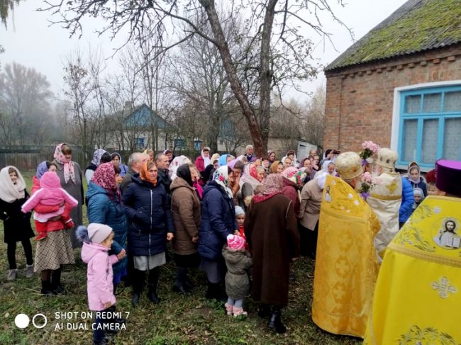 У селі на Волині прихильники УПЦ (МП) молилися у «храмовій хатинці». ФОТО