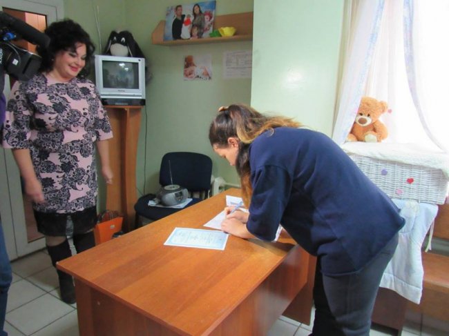 У луцькому пологовому видали 5-тисячне свідоцтво про народження. ФОТО