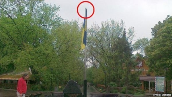 У Харкові зі щогли вкрали тризуб. ФОТО